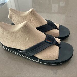 Rainbow Sandals Women’s 6.5-7.5